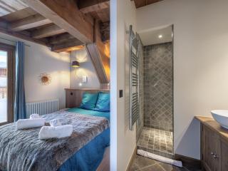Chalet entièrement rénové au centre de Courchevel Village, idéal pour 10 adultes et 4 enfants - FR-1-562-50 - 3