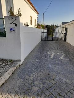 Hall 92 Quartos com WC em moradia com piscina A-das-Lebres Loures - Loures - 9