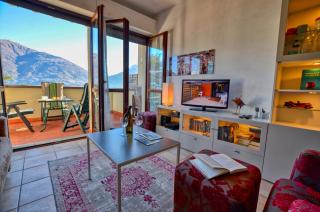 2-Bedroom Airconditioned Lakeview Apartment - Acquaseria - 4