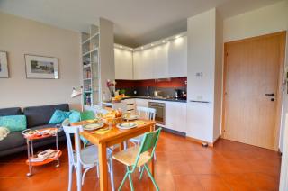2-Bedroom Lakeview Apartment Bella Gaeta - 3