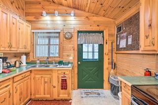 Charming Austin Cabin on 96 Acres of Land! - - 5
