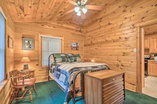 Charming Austin Cabin on 96 Acres of Land! - - 1
