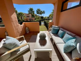Casares Beach Golf Apartment With Private Garden Direct Pool Access - Casares - 6
