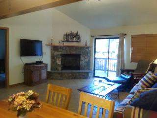 Cozy Flagstaff Home in Cool Pines - Country Club - Flagstaff - 2