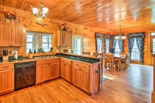 Lakefront South Carolina Abode with Deck and Boat Dock - Fair Play - 3
