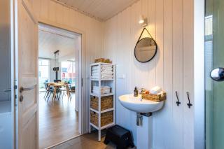 Skandi Design Ferienhaus mit Hafenblick & Beach - 6