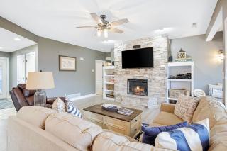 Emerald Bay Lakeview Getaway - Lake Ozark - 0