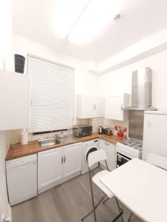 Bright 1-bedroom Apartment by River Thames - Surbiton - 5