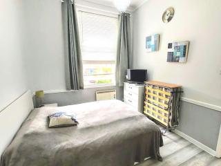 Bright 1-bedroom Apartment by River Thames - Surbiton - 1