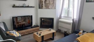 Adorable maison dans le port - 3