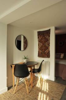 No. 5 Bligh's Yard - 2