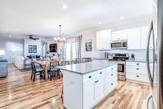 Strand Ave Estate - Myrtle Beach - 1