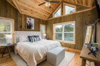 The Llaguna Lodge - New Cabin, Sleeps 10, Fire Pit, Hot Tub, in Blue Ridge , GA - Blue Ridge - 7