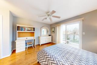 Scarborough Village - 245 Country Club Dr, Unit #608 - 2