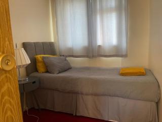 Contractor Relocations and holidays stays in Letchworth ,Newly Refurbished - 4