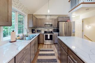 Treehouse by the Sea - Cape Meares - 3