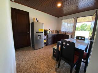 Retana Apartment - Quesada - 2