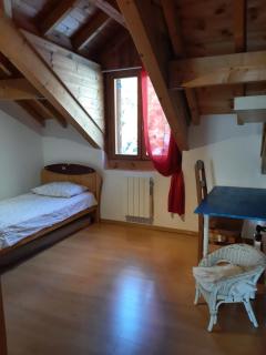 House for 6 personns with 4 bedrooms and 1 bathroom La Clarée - Val-des-Prés - 3