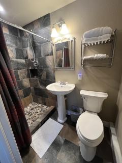 Mt Olympus Cabin, Cozy 1 bedroom cabin Great for couples - 1