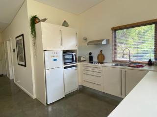 Moriarty Retreat - couple's luxe getaway - Yallingup - 7