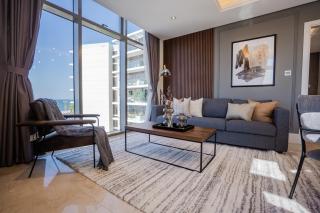Luxurious Palm Jumeirah Apartment with Sea Views - Dubai - 2