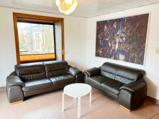 Spacious Flat with Garden - 4