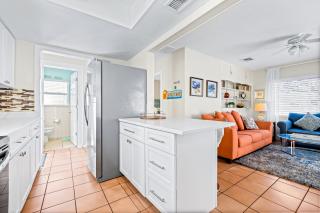 Beachy Keen Cottage - Clearwater Beach - 4