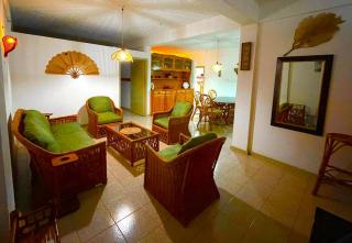Lovely 2-bedroom condo close to the beach… - 8