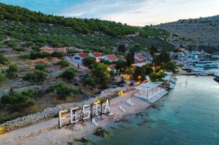 Glamping resort Fešta Kornati - Pristanišće - 0