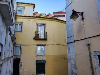 Lisbon Fabulous T2 apartment with balcony in Rossio Lisbon - 6