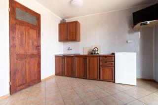 OW Wilk - pokoje i domki z aneksami kuchennymi, parking, plac zabaw - 8