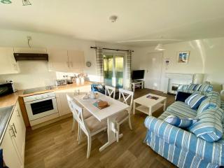 Golden Acre Jurassic Coastal Lodges ,Eype - Bridport - 4