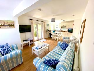 Golden Acre Jurassic Coastal Lodges ,Eype - Bridport - 2
