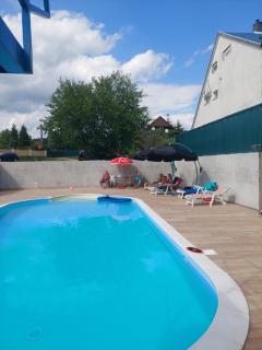 GyenesCamping Wohnwagen Knaus 1 Rechts - 4