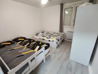Superbe appartement Montpellier 8 personnes 2 chambres 2 salles de bain Wifi Netflix et parking gratuit - 3