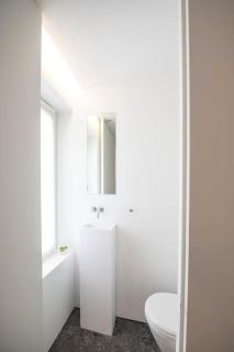 Cozy 3BD House with private terrace and parking - 4