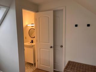 Casa Madre Chic Lakefront Cottage near Ann Arbor - Whitmore Lake - 1