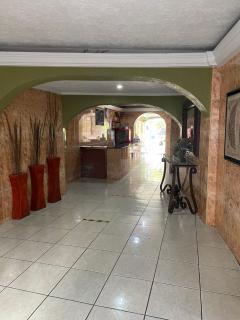 Hotel Vigo - Guadalajara - 1