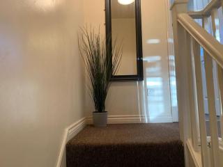 House - 10min to City Centre - Sleeps 4 - Parking - Birmingham - 3