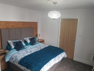 Saracens House - 3