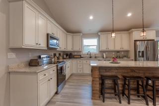 Outdoor Utopia Acreage Retreat - Canyon Lake - 1