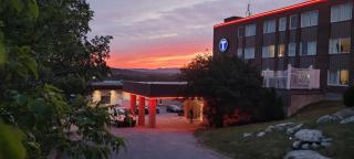 Travelodge by Wyndham Baie Comeau - Baie-Comeau - 8
