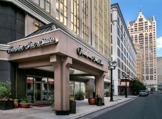 Hampton Inn & Suites Milwaukee Downtown - Milwaukee - 9