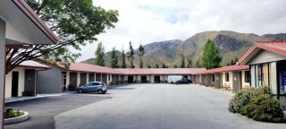 Sierra Motel and Apartments - Omarama - 0