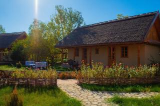 "Eco-Village Văleni" Rustic Art Resort - Văleni - 4