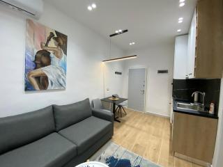 Apartament in Blloku in front of Taiwan - Tirana - 1