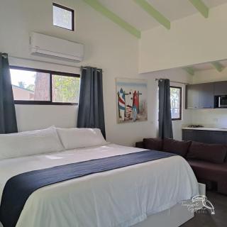 Tropical Garden Hotel - 2