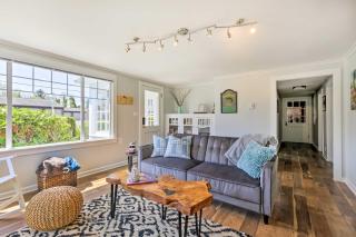 Salty Dog Cottage in Netarts with Deck - 1