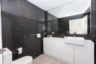 Trendy, Self Contained Inner City Apartment!! - Wagga Wagga - 6