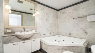 Unit 9 - 3 Bedroom Part Ocean View - Terrigal - 4